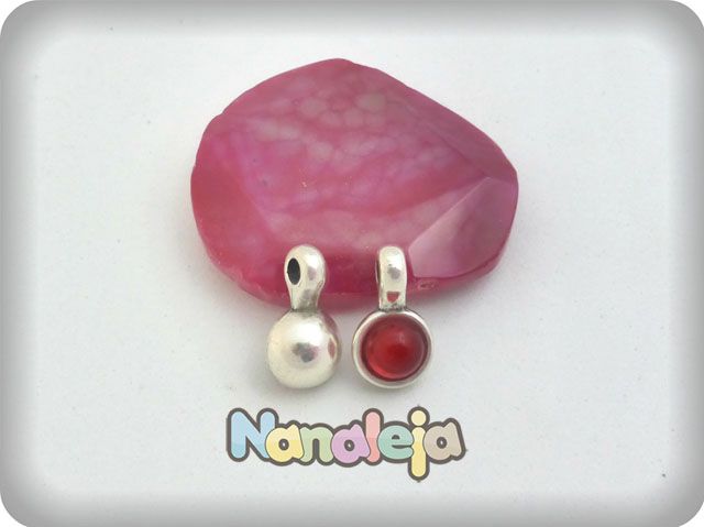 Colgante con resina color rojo de zamak 19X11mm