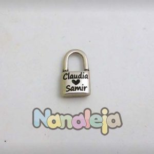 Grabado laser en colgante candado 28X15mm de zamak (Editado con símbolo)