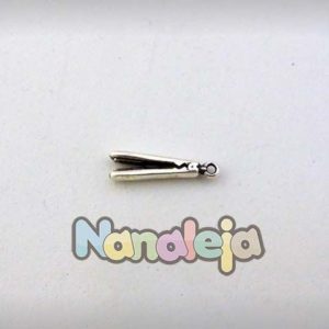 Charm plancha para el pelo zamak 20X6mm