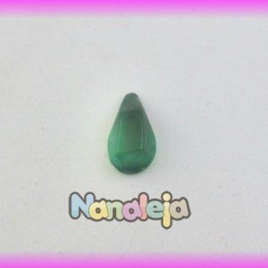 Resina para pegar con forma de gota verde