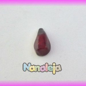 Resina para pegar con forma de gota vino